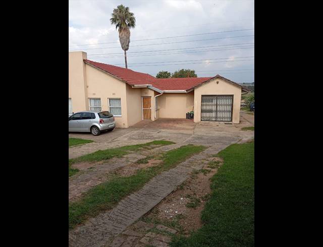 3 BEDROOM FREESTANDING FOR SALE IN BIRCHLEIGH